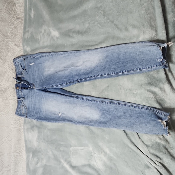 First distressed blue jeans from Universal Thread size 2/26R - Picture 1 of 3